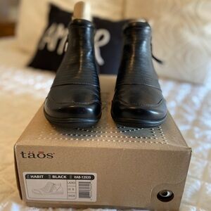 Täõs Habit Black Boot Size 9